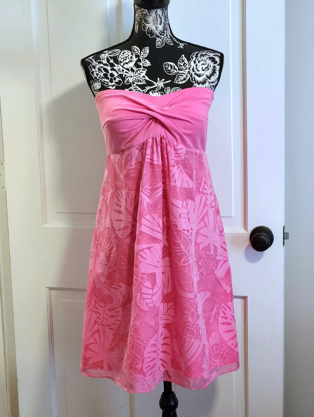 💘HTF Lilly Pulitzer💘 - Regan Burnout Dress